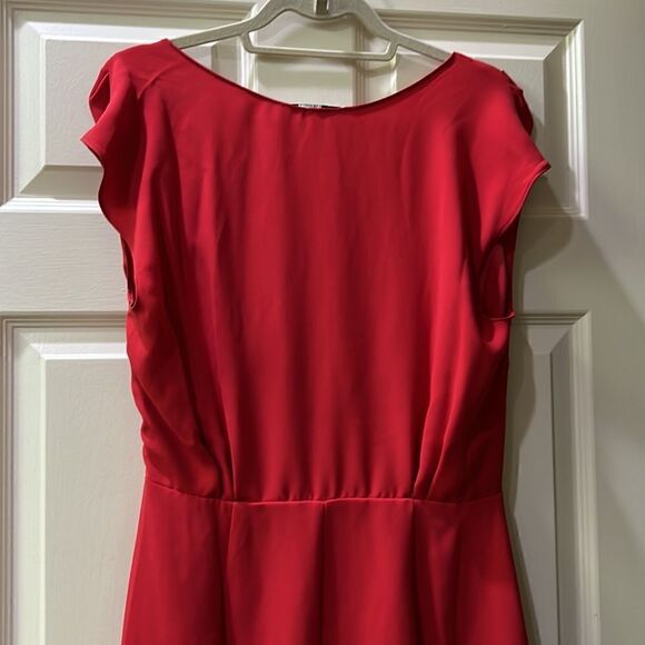 NWT Trina Turk Women’s 8 Red Midi Bijou Dress with Gathered Cap Sleeves & Front - Picture 11 of 16